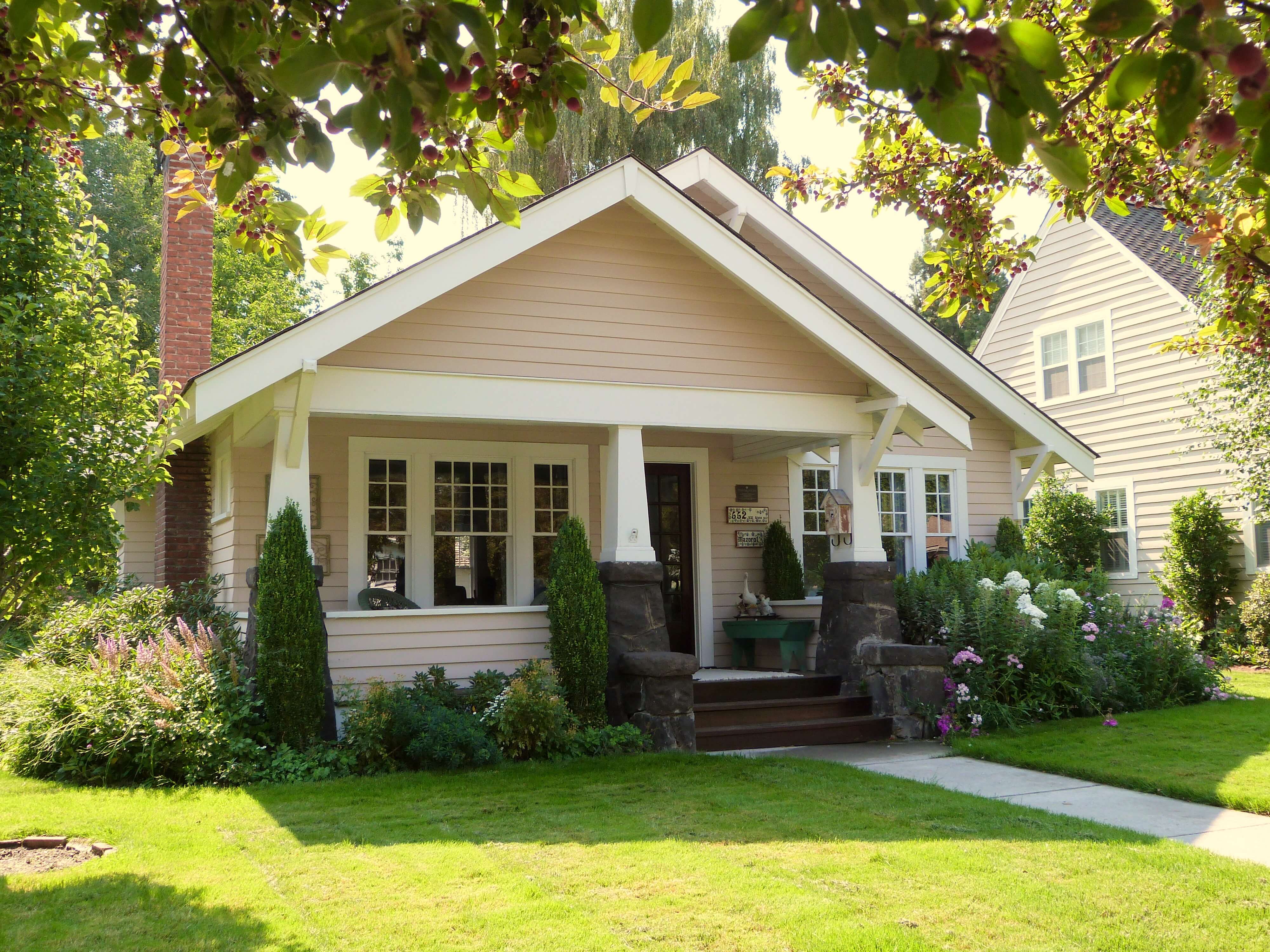 Craftsman Bungalow Landscape - Harmony Design Northwest